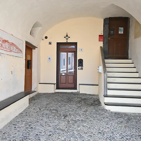 House Overseas * Riva Ligure