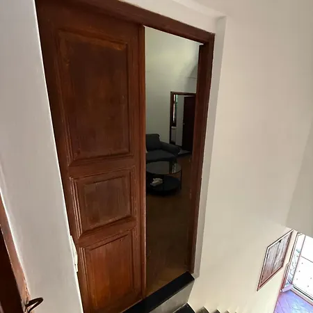 House Overseas Riva Ligure
