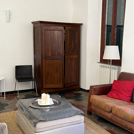 House Overseas Riva Ligure