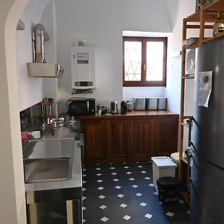 Nyaraló House Overseas *