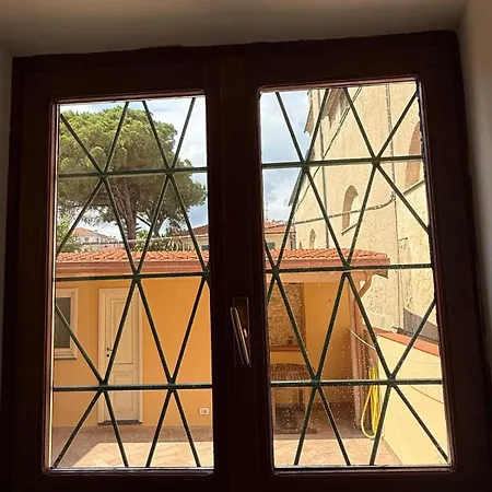 Nyaraló House Overseas *