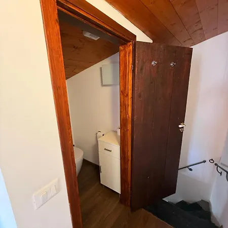 Nyaraló House Overseas *